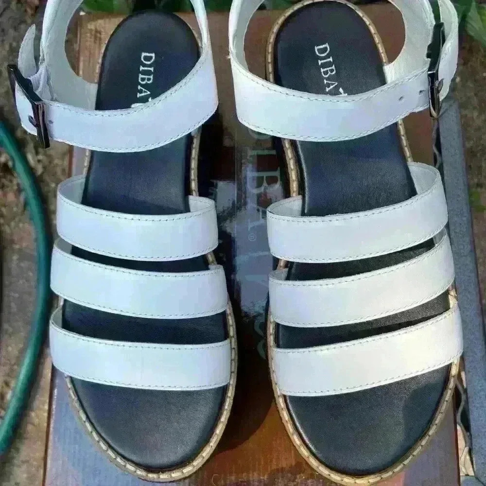 Diba Decide So Women’s White Leather Stacked Heel Sandals